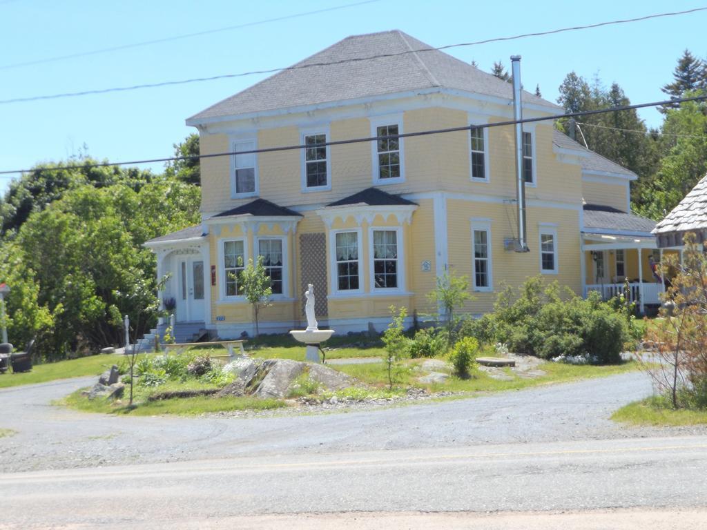Deer Island Inn Lords Cove Экстерьер фото