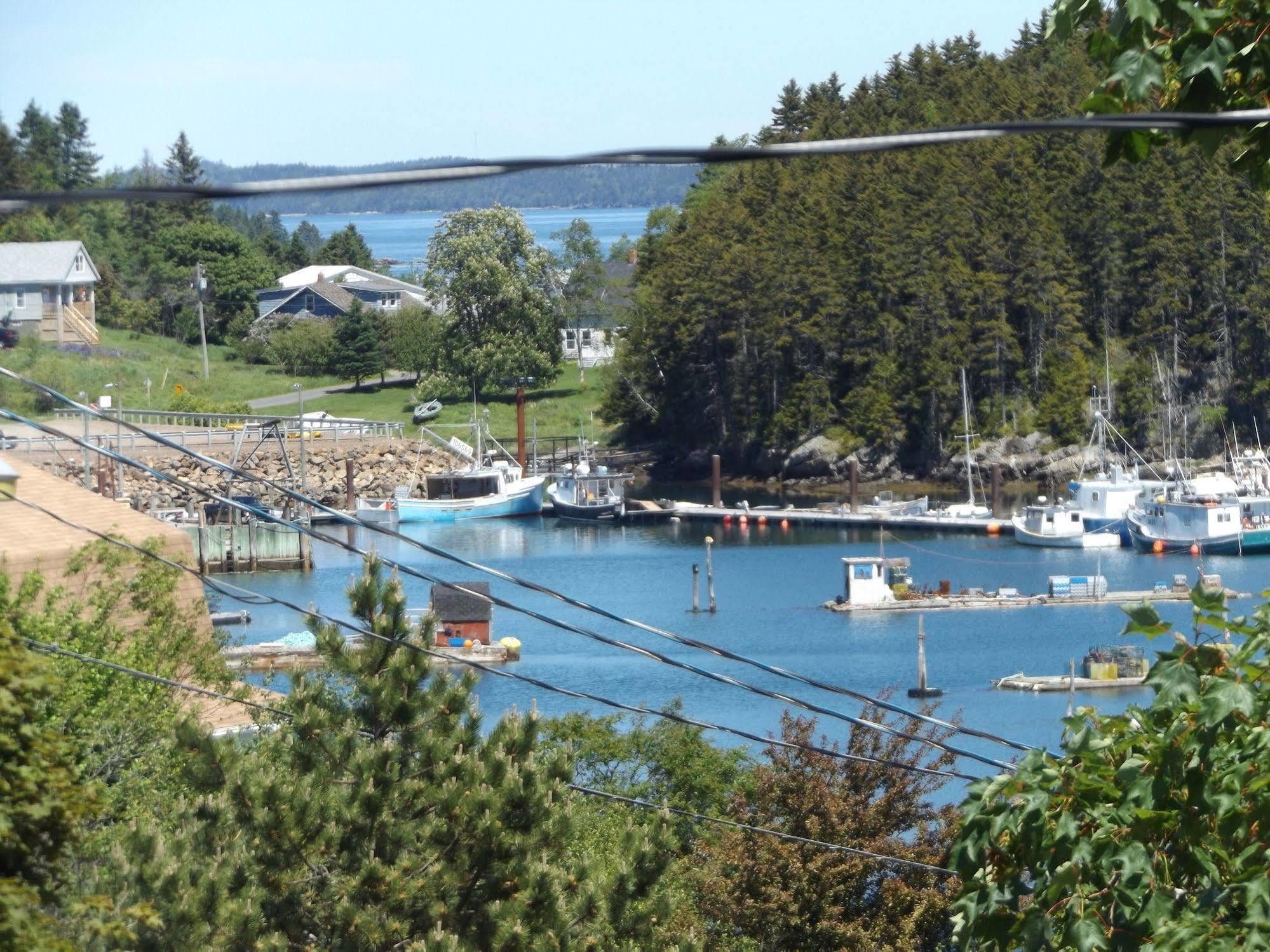 Deer Island Inn Lords Cove Экстерьер фото